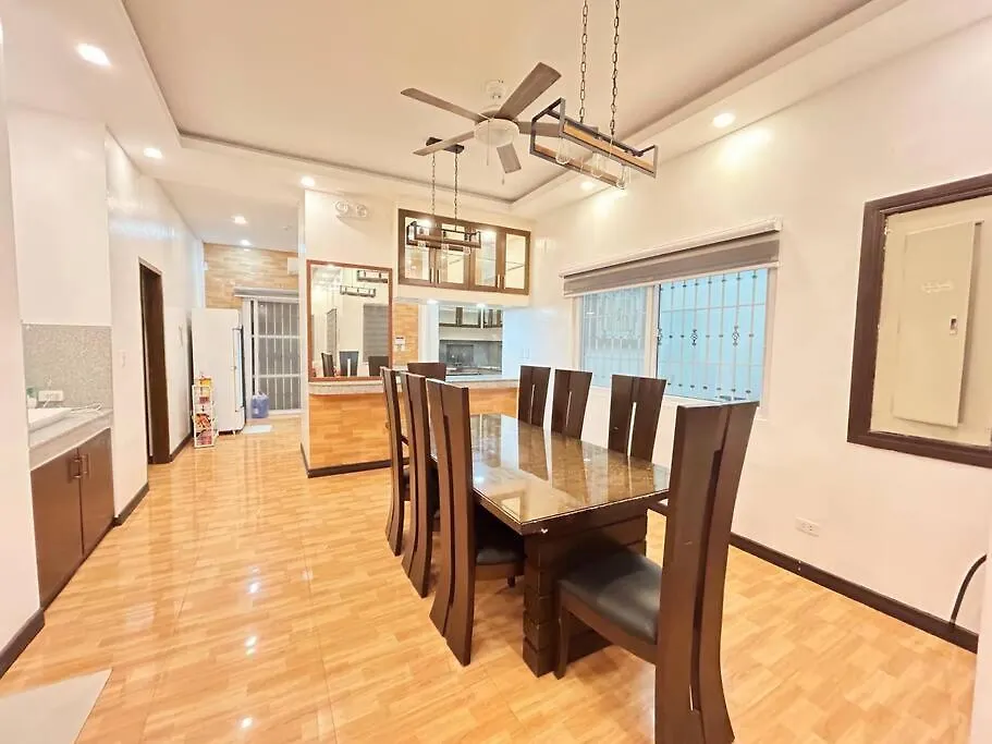 M3 Private Villa Angeles